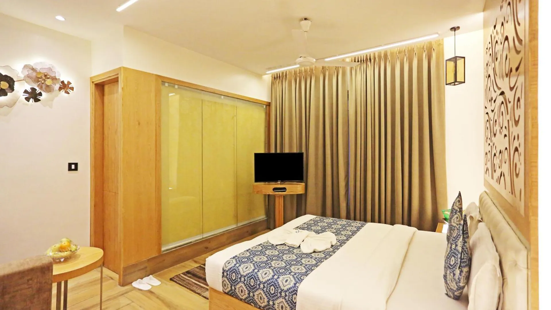 Jrd Luxury-Business Hotel New Delhi