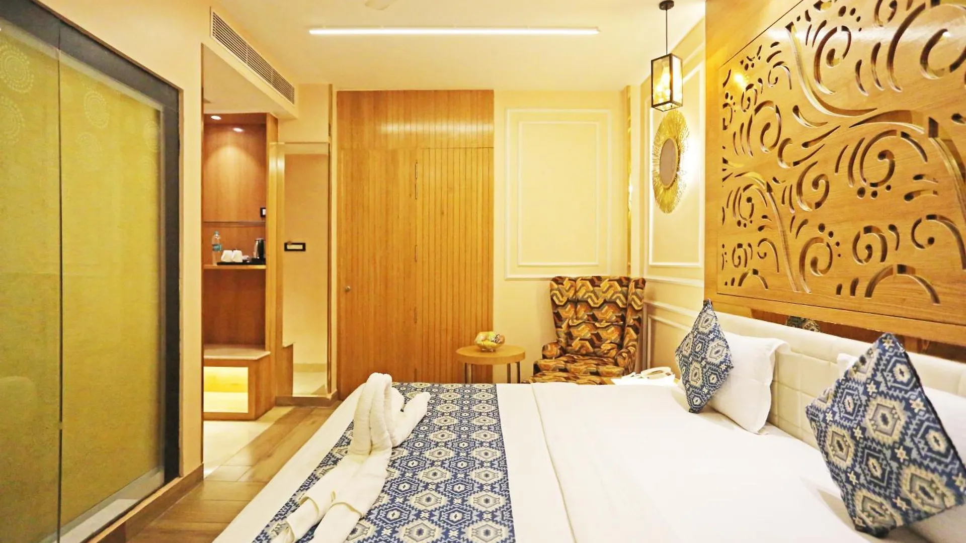 Jrd Luxury-Business Hotel New Delhi 3*,