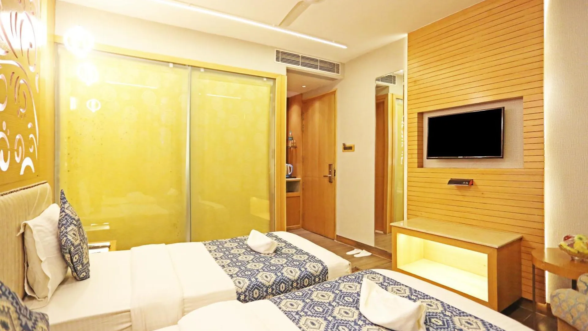 Jrd Luxury-Business Hotel New Delhi