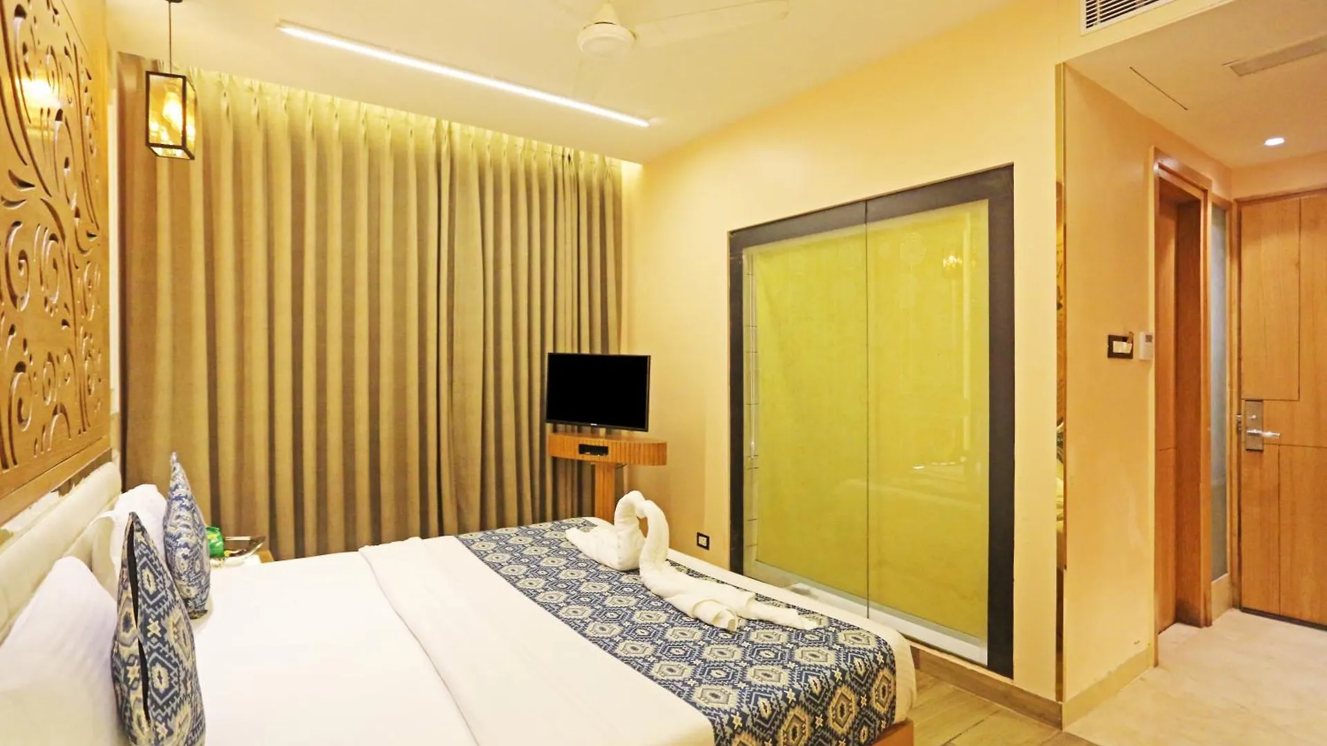 Jrd Luxury-Business Hotel New Delhi